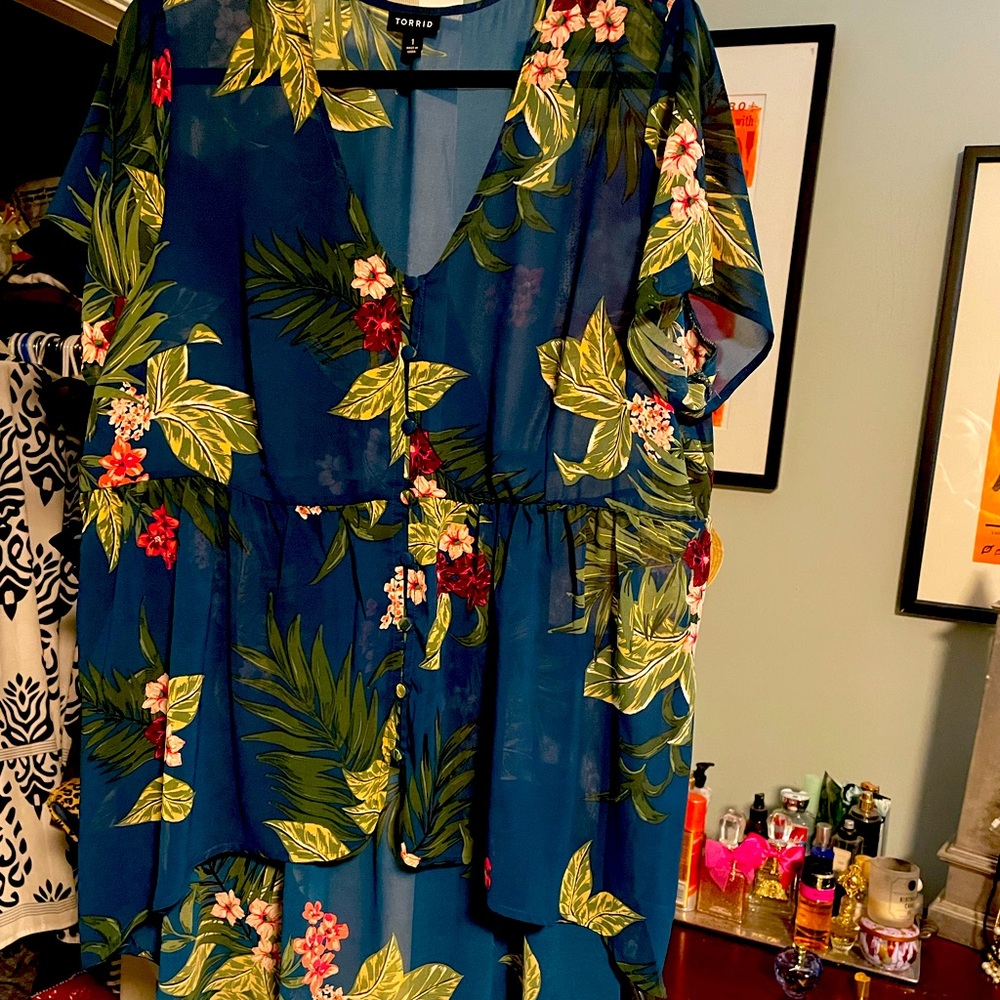 Torrid real tropical floral chiffon hi/low tunic